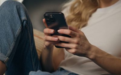 Telefonul, o amenințare ascunsă: Cum ne schimbă viața de la București la Europa