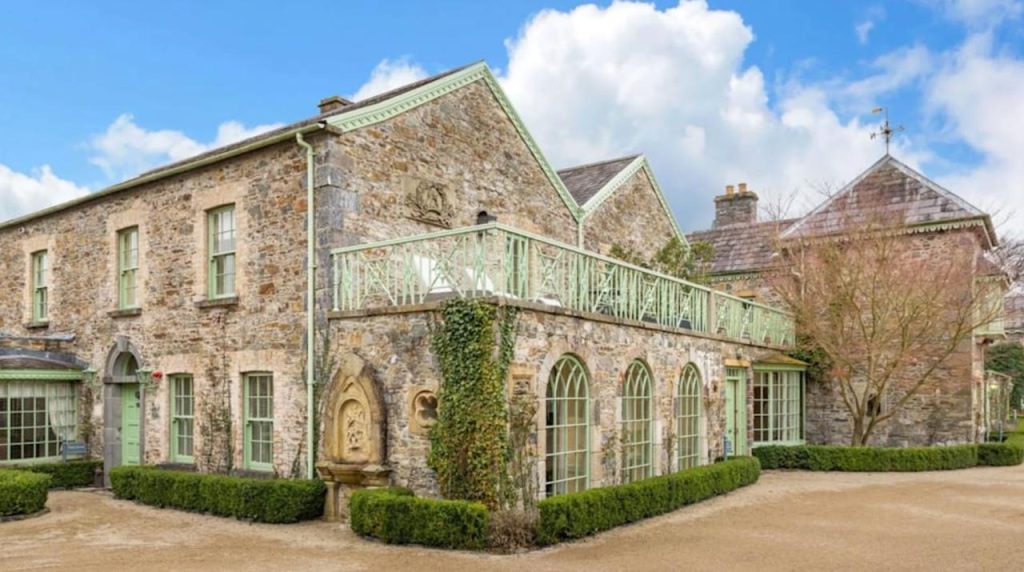 Sat din Irlanda, scos la vânzare pentru 20 de milioane de euro