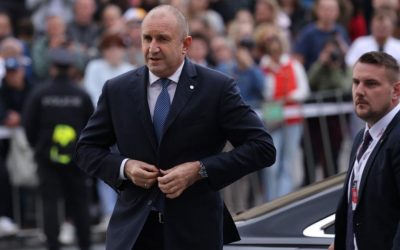 Rumen Radev, pilotul la butoane: Zguduie Bulgaria. Guvernul sau prăbușirea