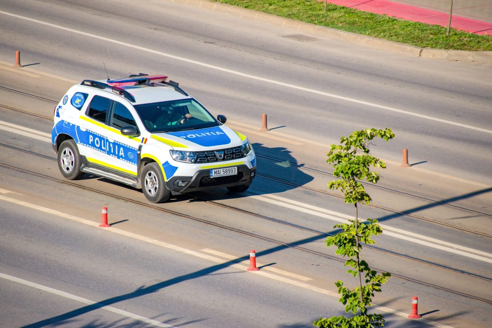 Românii, VÂNAȚI la ușa casei: Poliția și Pompierii dau AMENZI!