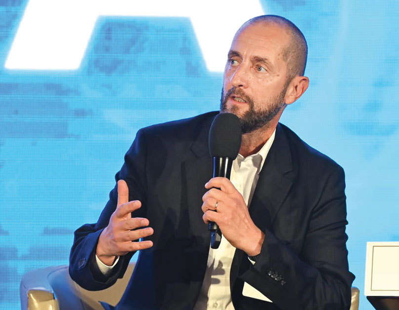 Criza Inventată, Lecții Reale: Cum Sunt Testate Abilitățile Manageriale ale Bobocilor MBA În lumea afacerilor, obținerea unui titlu MBA (Master of Business Administration) este adesea considerată o piatră de temelie pentru succesul profesional