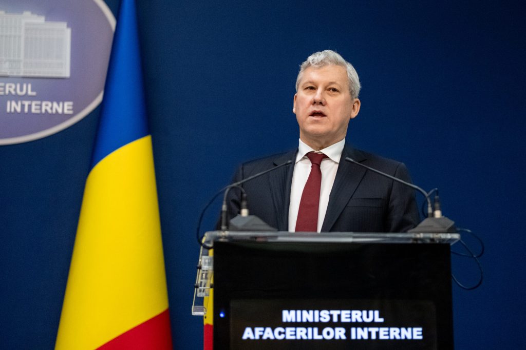 Predoiu laudă vameșii cinstiți: „Astfel de exemple trebuie recunoscute”