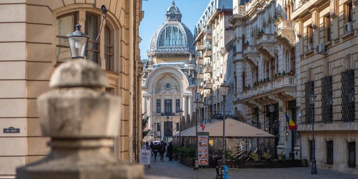 Ciucu pune Bucureștiul pe șine: Terasele din centrul vechi, ca-n vest