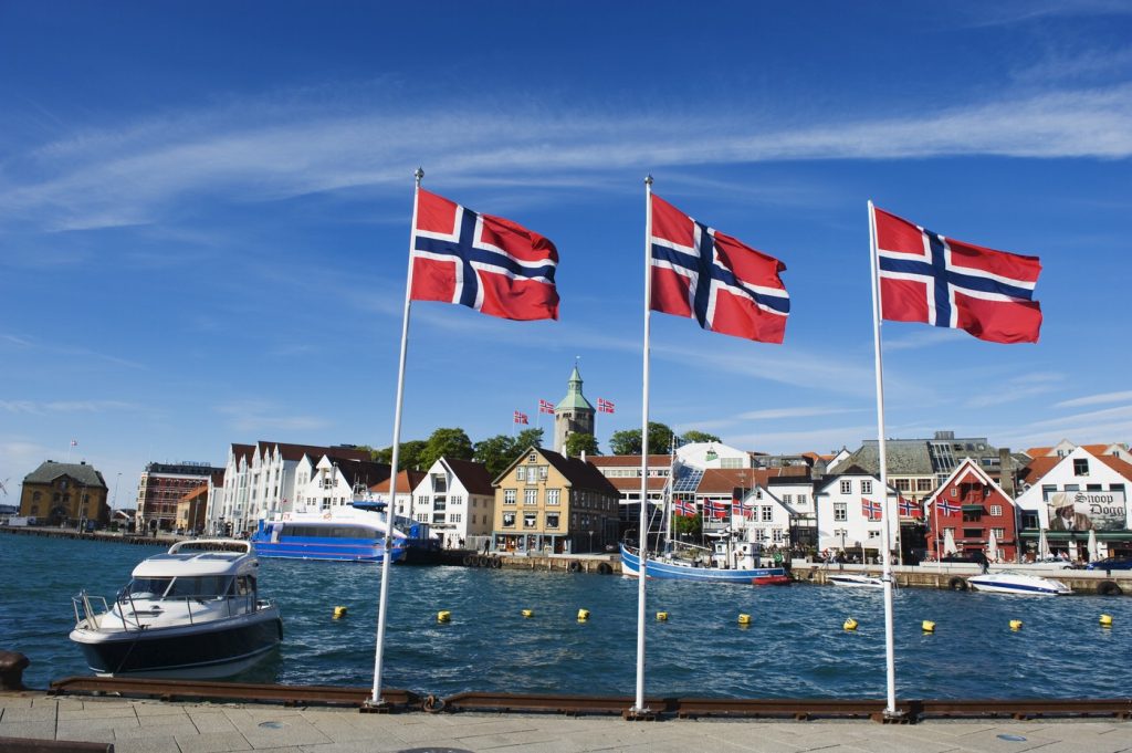 Orașele din Norvegia, pustii de Paște: Turiștii, șocați de un obicei ciudat