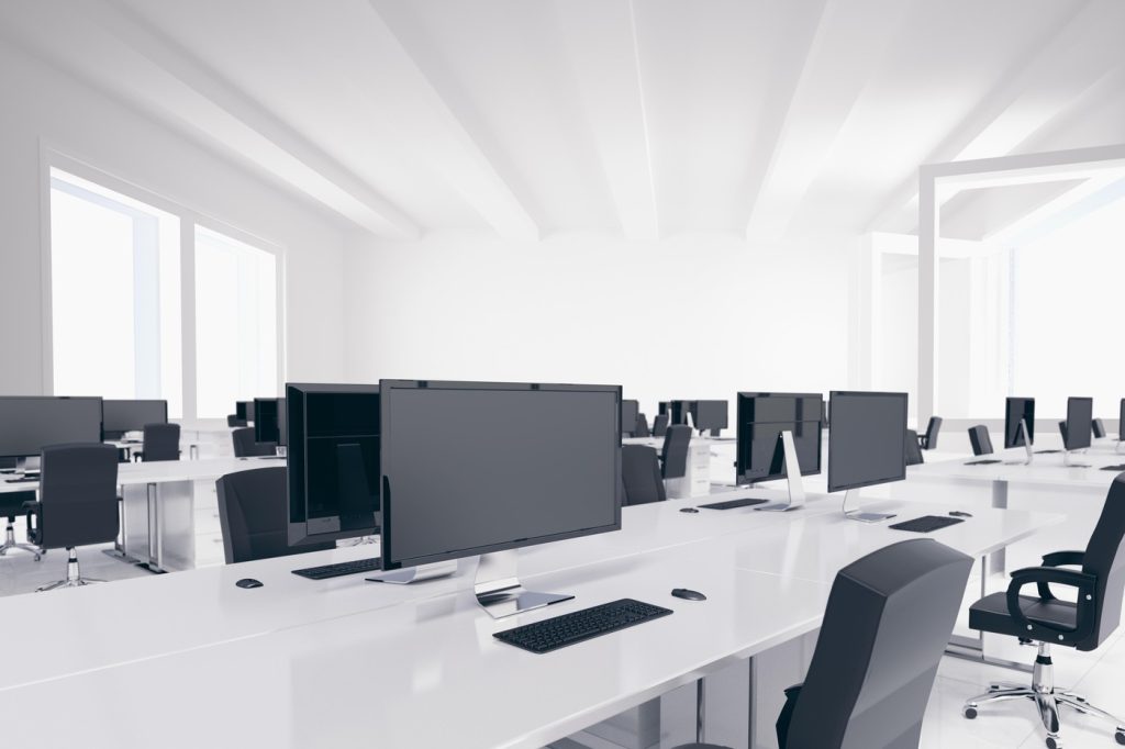 Franța părăsește Windows: Trece pe Linux pentru „suveranitate digitală”