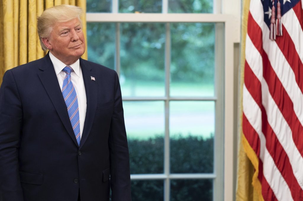 Trump, invitație la București: Cine reprezintă SUA la Summitul B9?