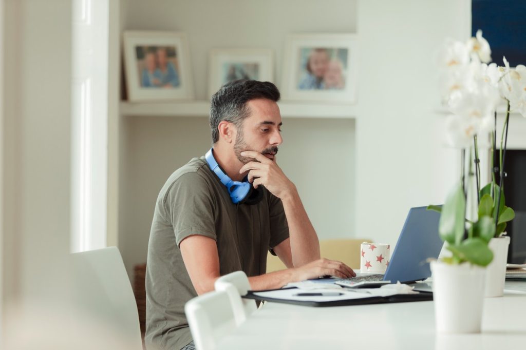Work From Home, din nou pe val: Comisia Europeană forțează munca de acasă