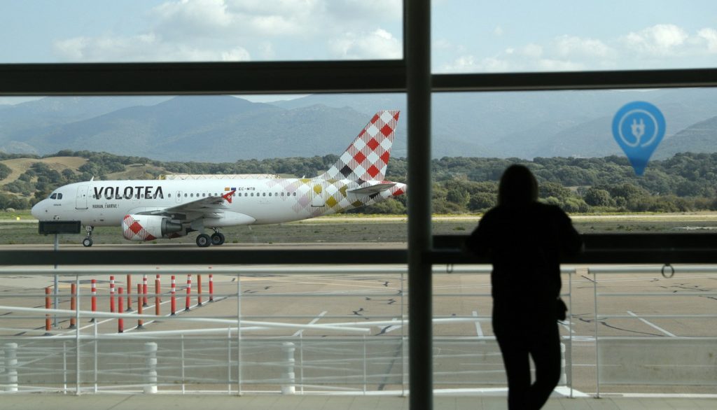 Atenție, pasageri: Noi taxe la bilete din cauza scumpirii kerosenului