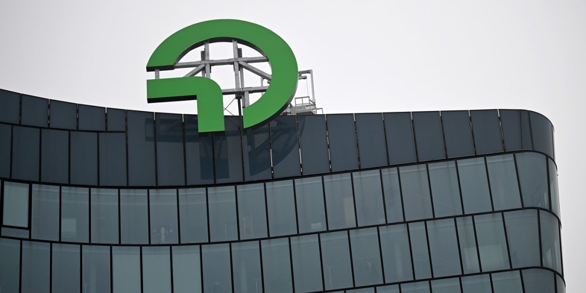 O femeie, șefă la OMV: Premieră istorică pe piața petrolului