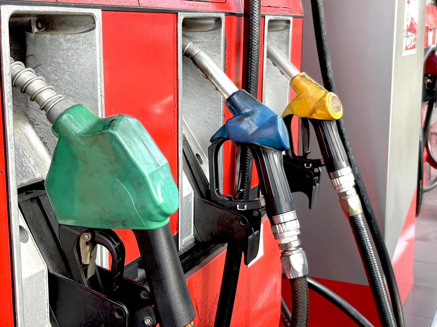 Rompetrol a ieftinit benzina, oferind cel mai mic preț de pe piață București – Șoferii pot beneficia de prețuri mai mici la benzină, după ce compania Rompetrol a redus prețul cu 32 de bani pe litru