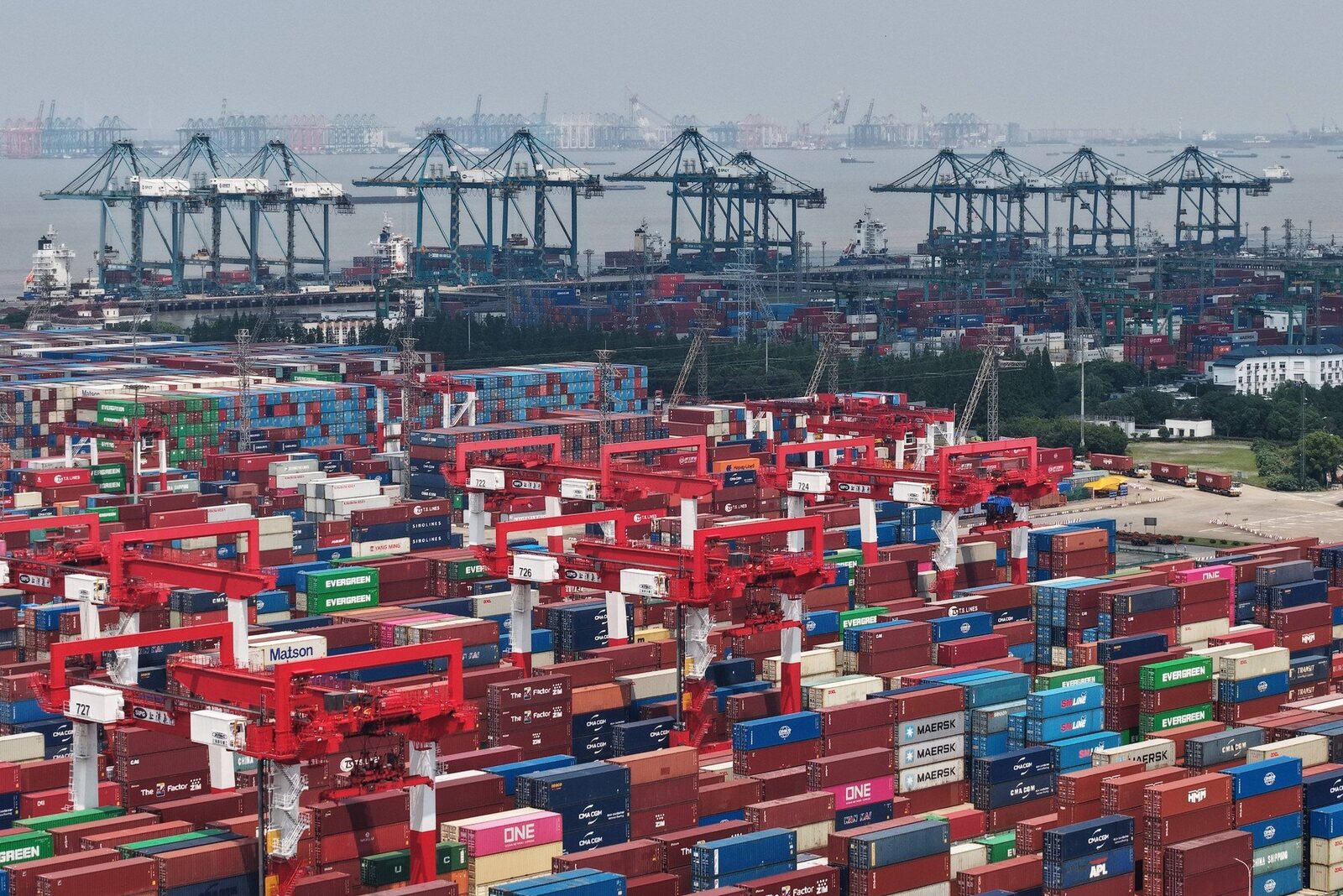 Exporturile Chinei, frână de urgență: Semnal de alarmă pentru economie