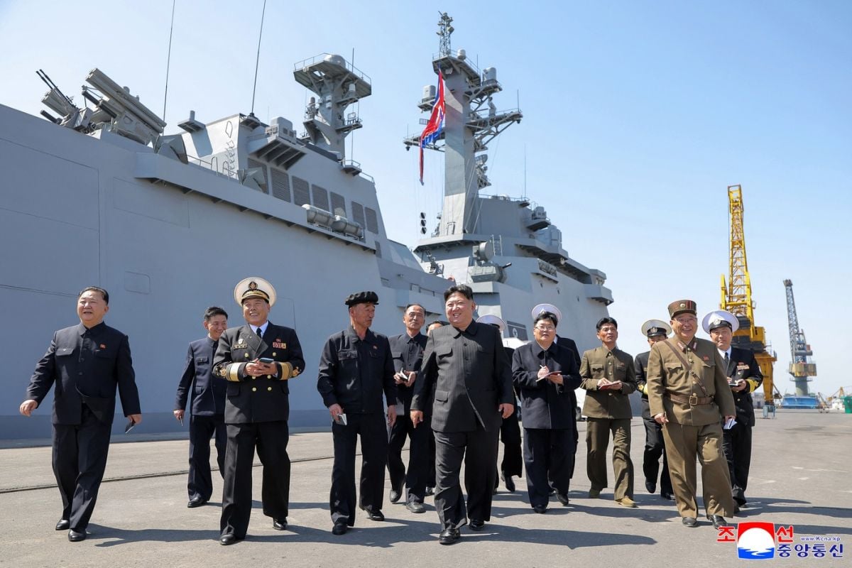 Kim Jong Un testează nava de război cu rachete nucleare, Choe Hyon
