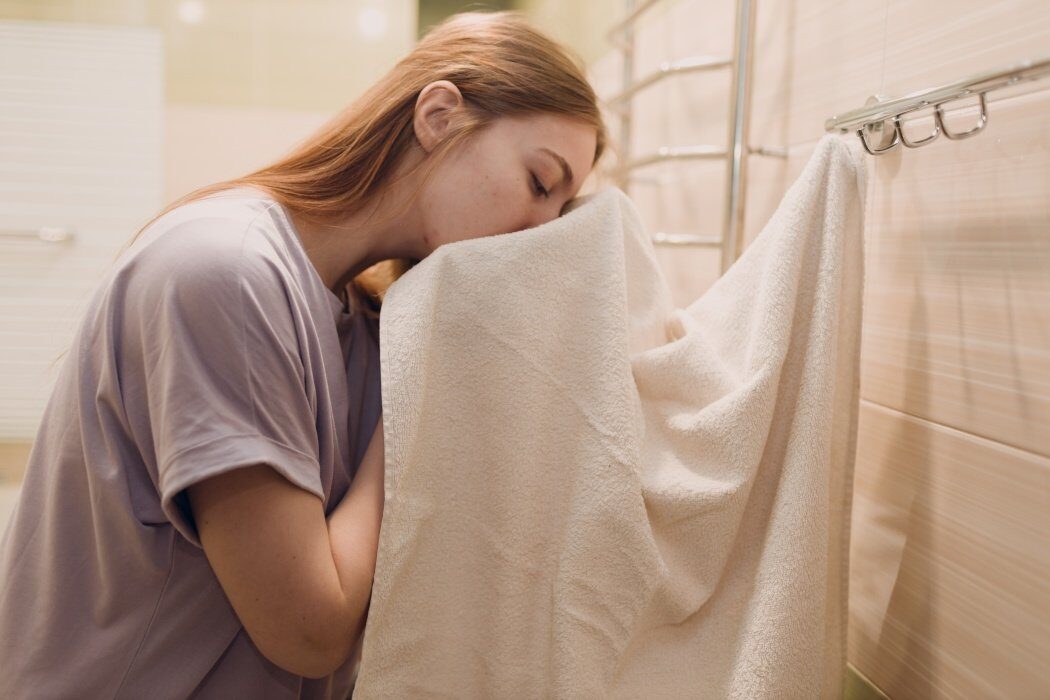 De ce miros urât prosoapele spălate? Trucuri simple pentru prospețimea garantată