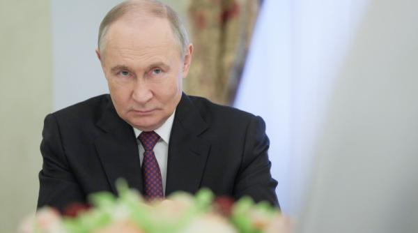 Putin se oferă să medieze: SUA și Iran, blocate în negocieri