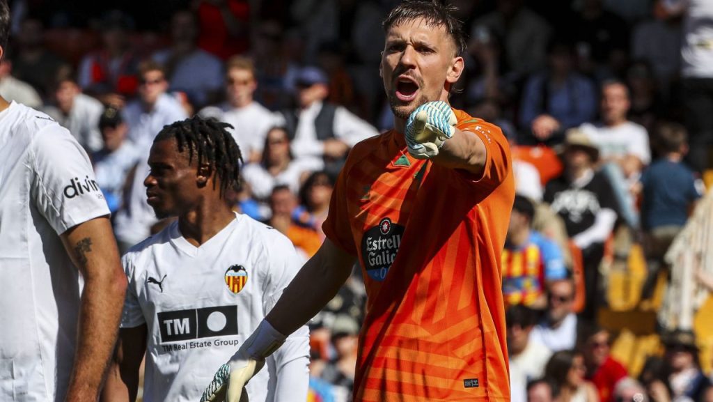 Partide Efervescente în Sferturile Europa League: Urmărește LIVE pe Sport.ro Sferturile de finală ale Europa League promit spectacol total pentru fanii fotbalului european