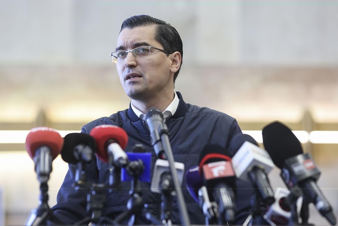 Șefii FRF încep negocieri cu Gică Hagi pentru postul de selecționer