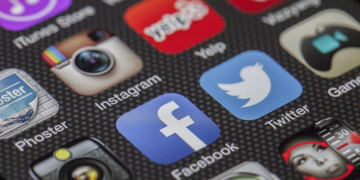 Grecia, lovitură pentru minori: Interdicție social media sub 15 ani