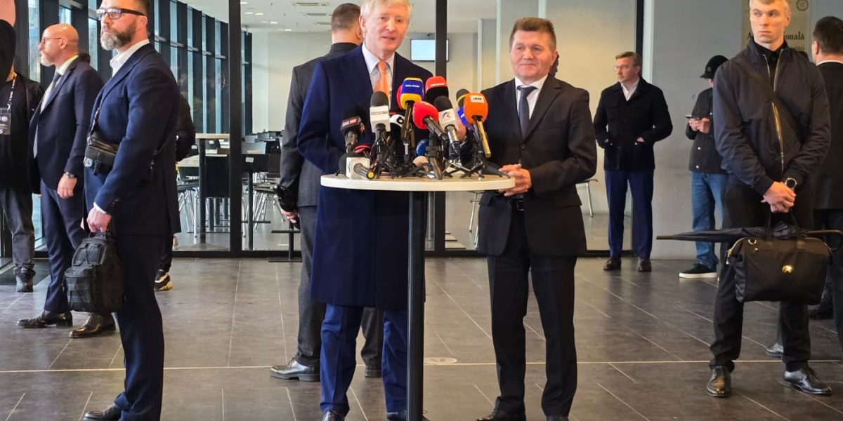 Rinat Ahmetov, GEST RAR pentru Mircea Lucescu: „Așa am înțeles de la el”