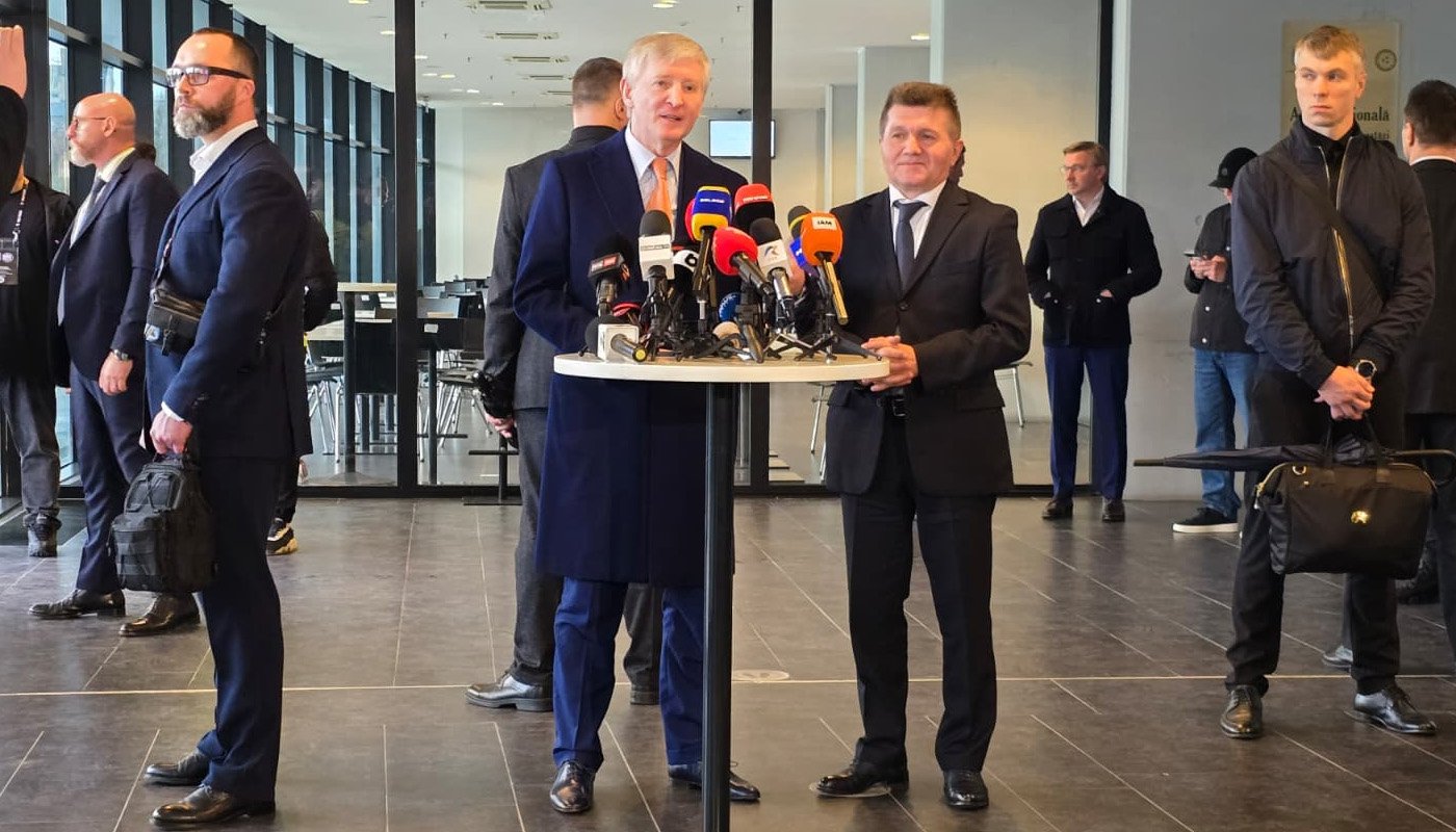 Rinat Ahmetov, GEST RAR pentru Mircea Lucescu: „Așa am înțeles de la el”