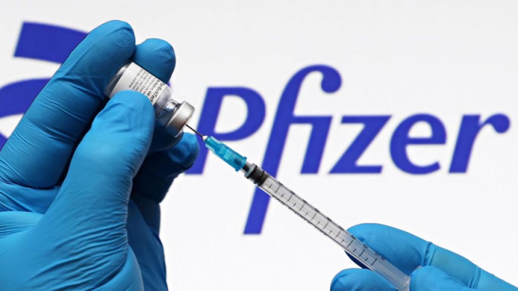 România achită Pfizer, dar refuză dozele: „Avem stocuri pentru 10 ani”, spune Rogobete
