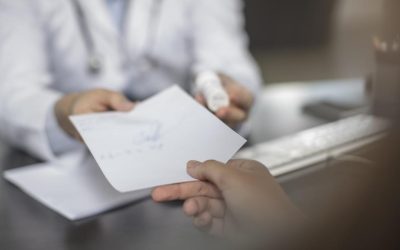 Românii scapa de prima zi de concediu medical: Legea, adoptată