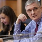 romanii-sa-fie-chibzuiti-cu-cheltuielile-sa-renunte-la-cele-non-esentiale-daianu-spune-ca-romania-po.webp - JurnalUrban