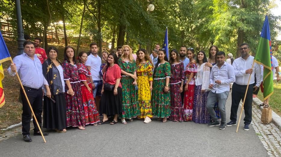 romi-tigani-agentia-nationala-pentru-romi-facebook-e1627921638703.jpg - JurnalUrban