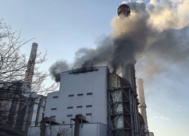 Incendiu la Termocentrala Rovinari: Focul a mistuit instalațiile – FOTO