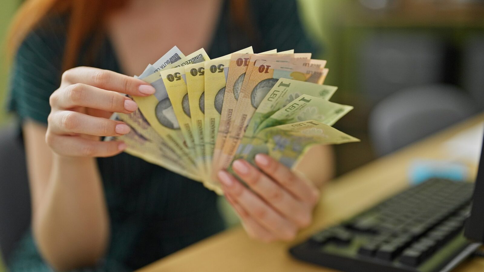 Transparența salarială: IMM-urile, lovite de obligații, sancțiuni și zero ajutor