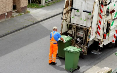 Gunoiul, la control strict: Proprietarii și administratorii, cu obligații legale