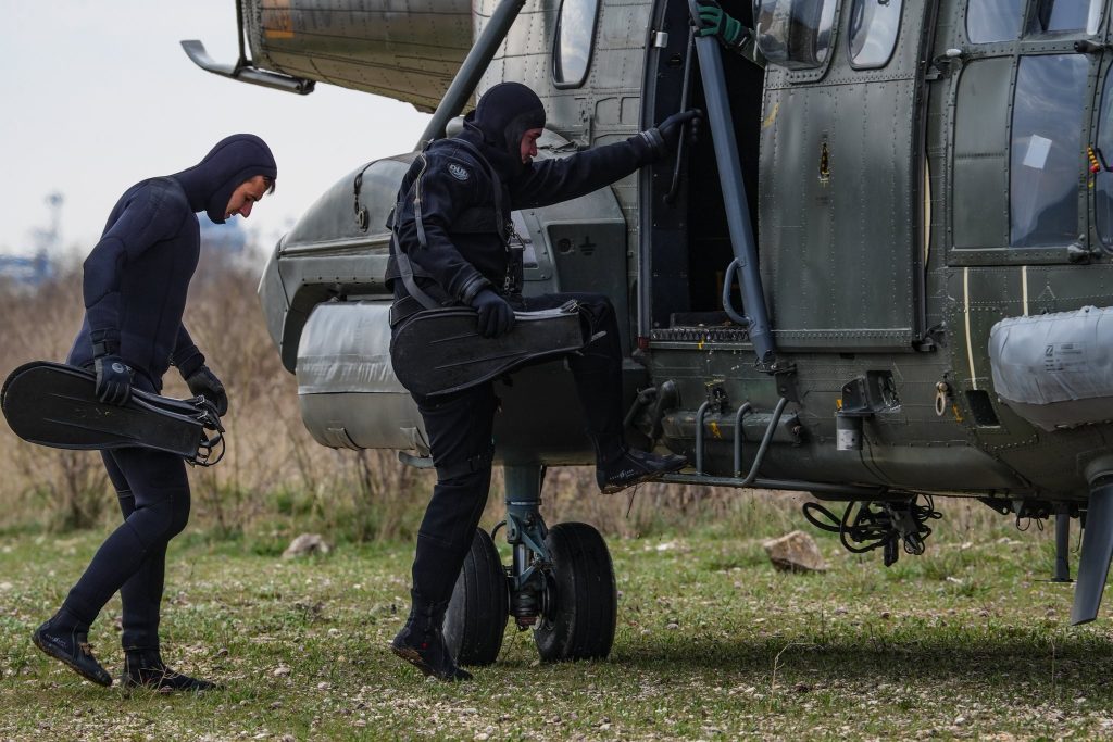 MILITARI DIN 12 STATE AU EXERSAT ÎN DELTA DUNĂRII: EXERCIȚIUL MULTINAȚIONAL „SEA SHIELD 2026” S-A ÎNCHEIAT DELTA DUNĂRII – Zilele acestea, militari din 12 state aliate au participat la exercițiul multinațional „Sea Shield 2026”, desfășurat în Delta DUNĂRII