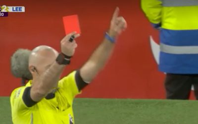 Arbitru, eliminat imediat după ce a consultat VAR: Șoc în Manchester United – Leeds
