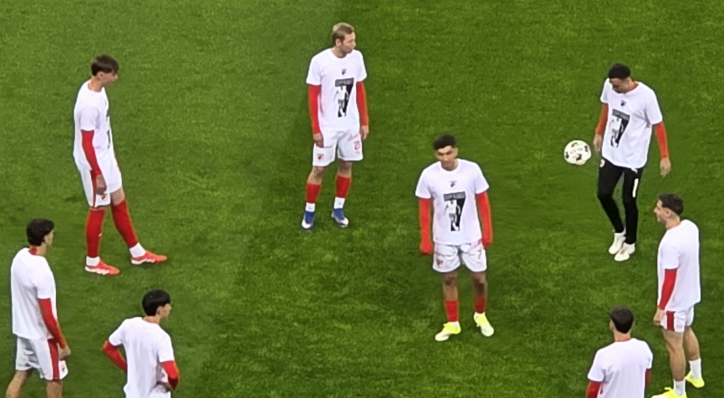 Emoție la Dinamo: Omage din inimă pentru Mircea Lucescu. Ce s-a văzut cu U Cluj