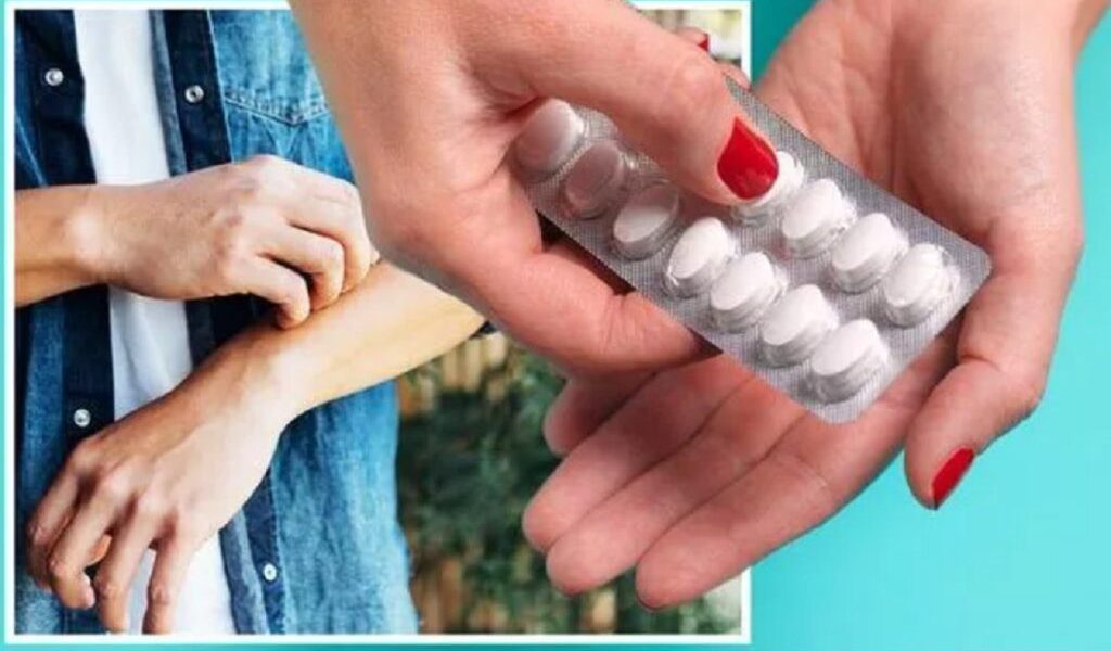 Autoritățile sanitare din Marea Britanie avertizează pacienții care iau statine, medicamente utilizate pe scară largă pentru scăderea colesterolului, cu privire la potențiale reacții adverse grave