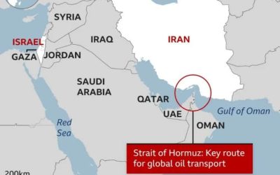 Iranul închide Ormuz, sfidare la adresa SUA: Nave comerciale atacate, liderul suprem avertizează