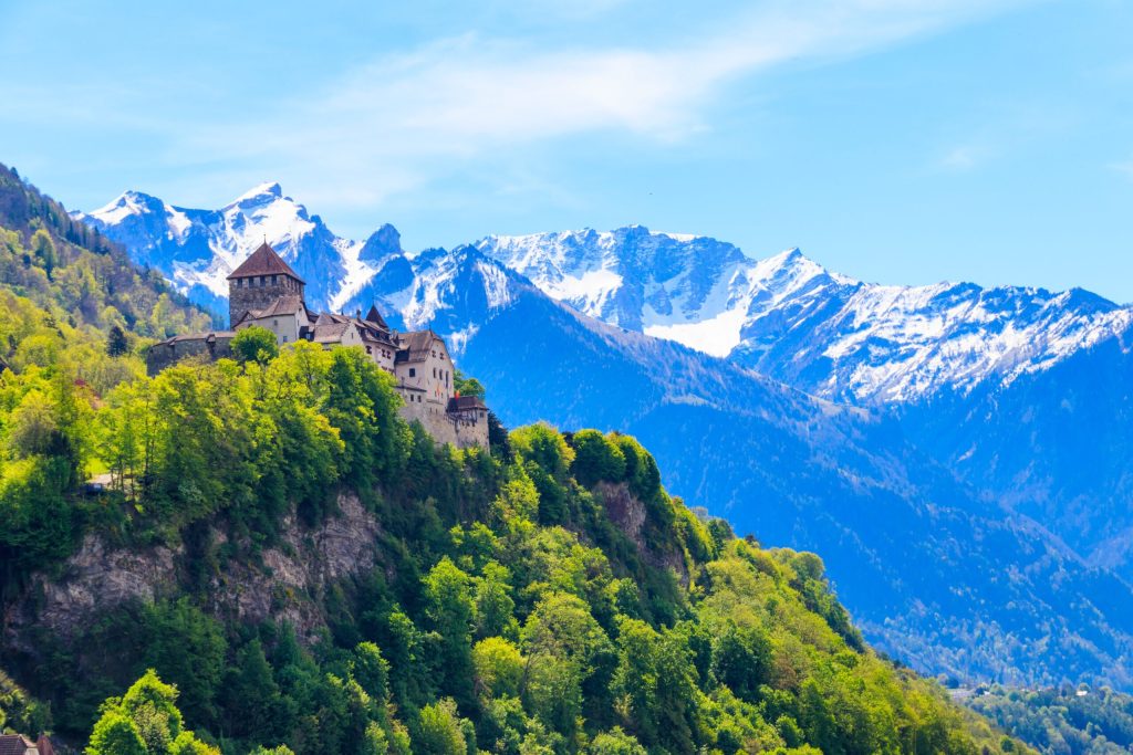 Țara europeană subestimată: Peisaje și castele ca-n povești!