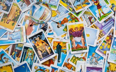 Schimbări majore la orizont! Horoscopul tarot pentru zodiile cu destin modificat