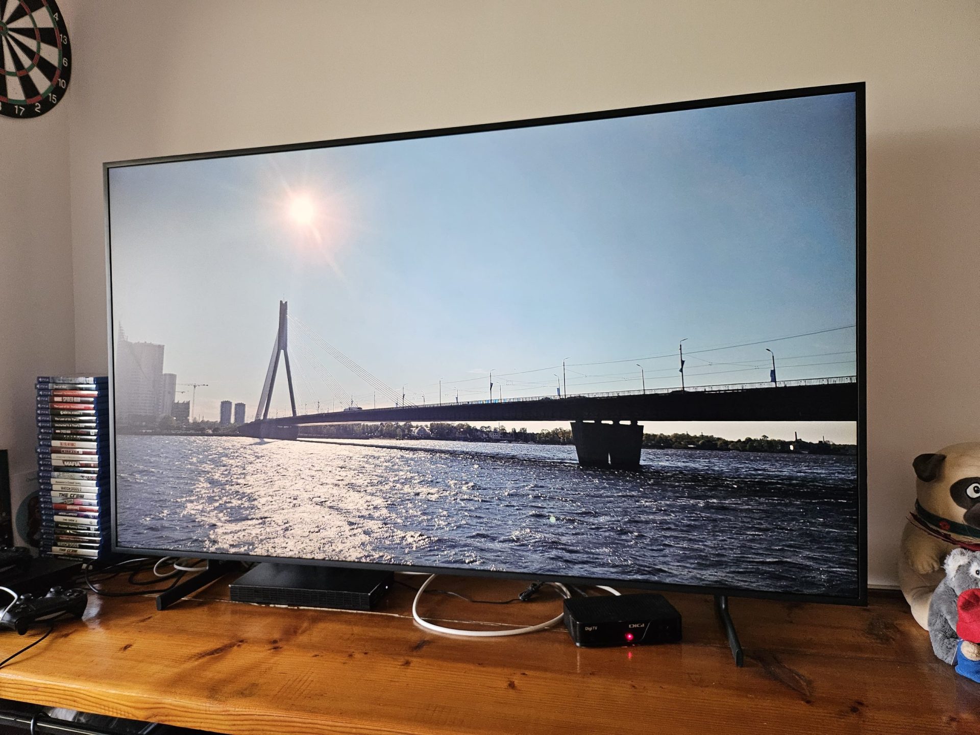 Samsung introduce suport Google Cast pentru televizoarele mai vechi Gigantul sud-coreean Samsung face un pas important spre o experiență de utilizare mai deschisă
