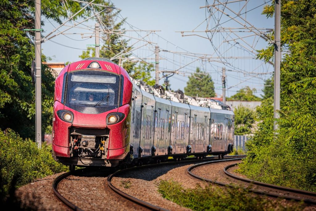 Trafic feroviar blocat spre Constanța: O femeie a murit lovită de tren
