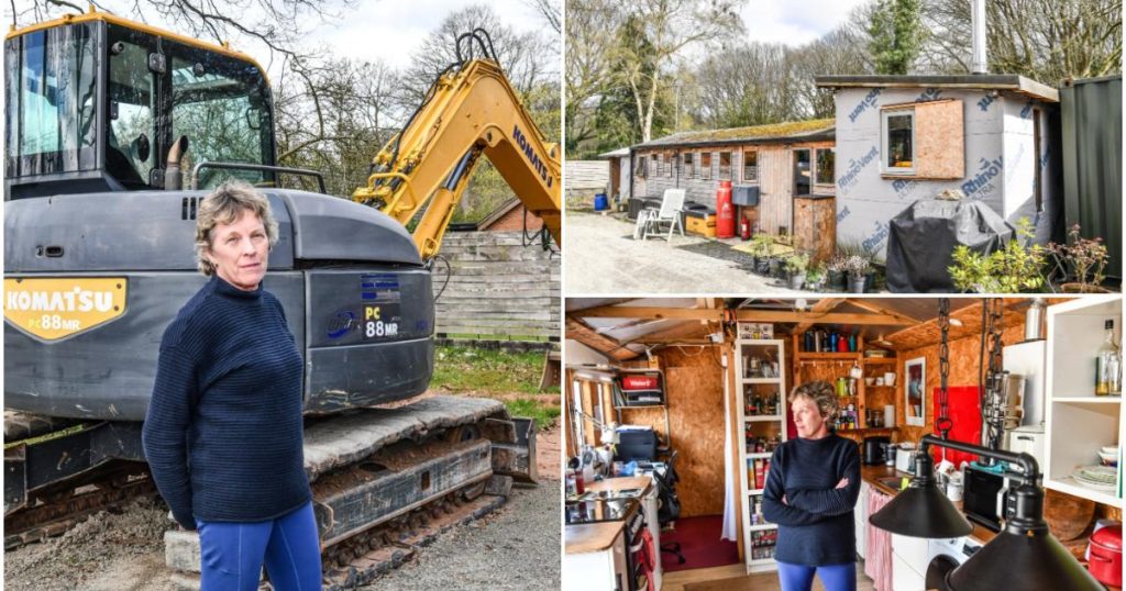 Coșmar în UK: Au băgat 500.000€ într-o casă, dar locuiesc într-un șopron de 4 ani