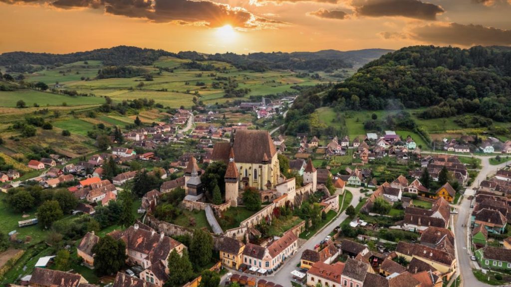 Un colț MAGIC de lume atrage americani: România, Bulgaria și Albania, noile El Dorado