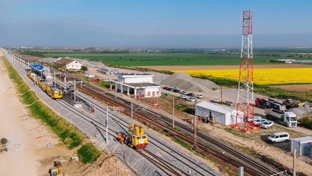 Lucrări pe calea ferată: Trenurile circulă pe încă 10 km modernizați între Lugoj și Timișoara