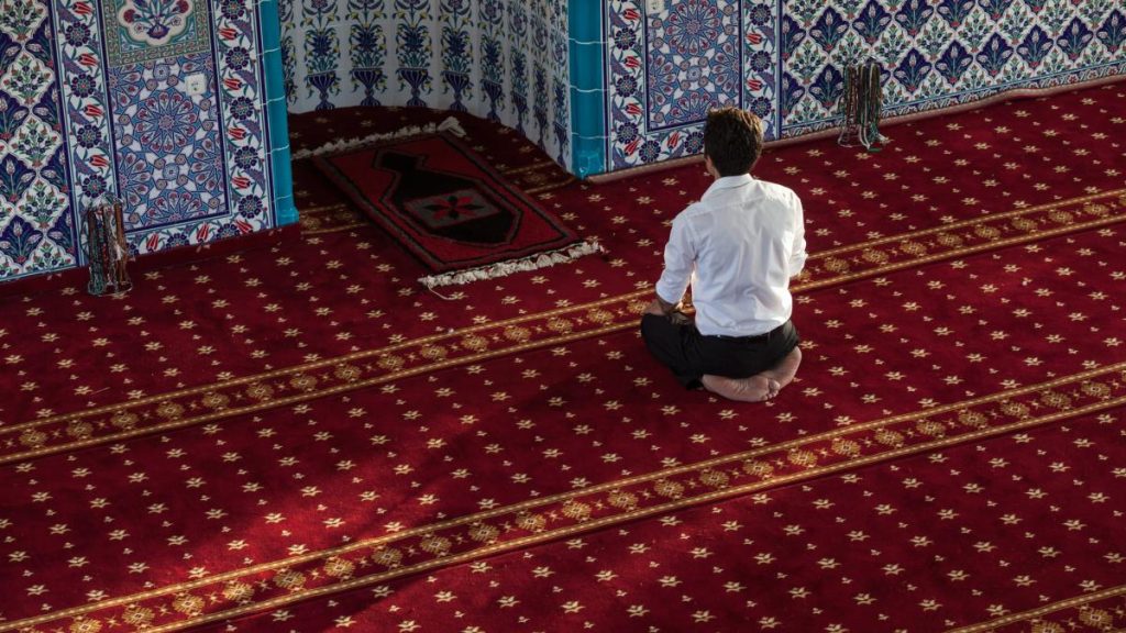 Elveția: Satul X refuză moscheea. Scandal cu iz politic