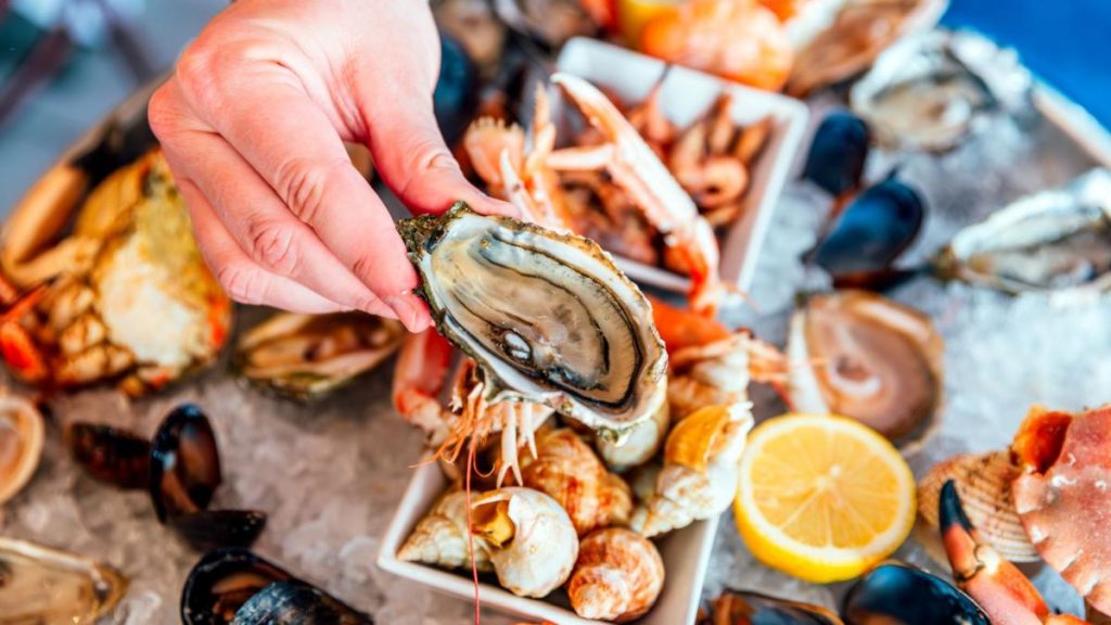 Virusul mortal din fructe de mare: Atac asupra oamenilor, boală cronică