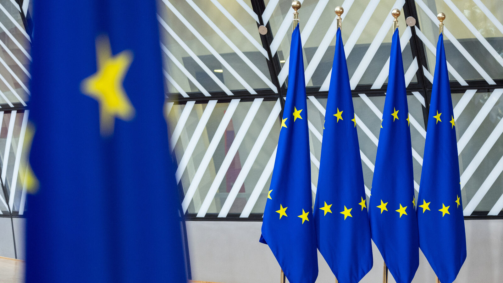 Criza combustibililor: Uniunea Europeană pregătește un plan anti-criză aviație