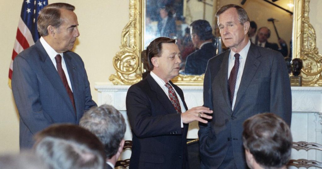 A MURIT John Seymour: Fost primar și senator american, la 88 de ani