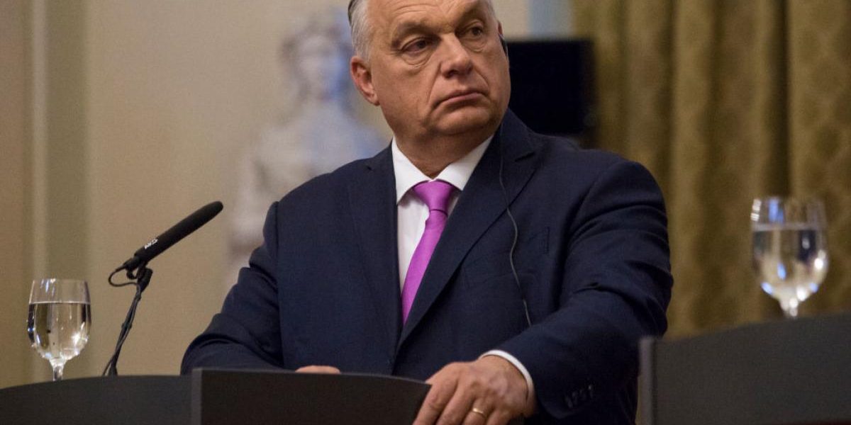 viktor-orban-trimite-armata-sa-pazeasca-gazoductul-de-la-granita-cu-serbia-inaintea-vizitei-lui-jd-v.webp - JurnalUrban