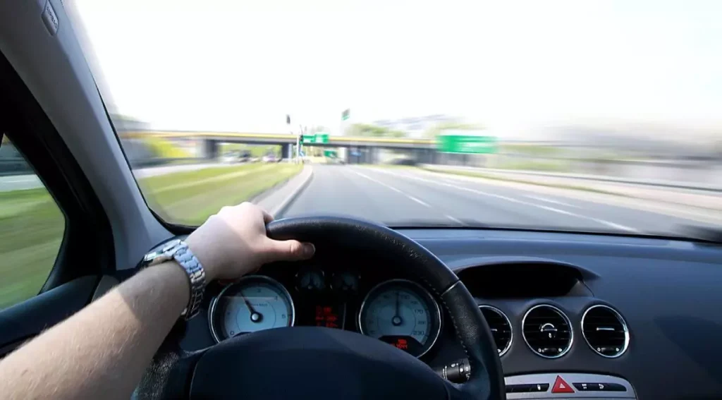 Viteza OPTIMĂ pentru BENZINĂ! Cum economisești 10 lei/100 km