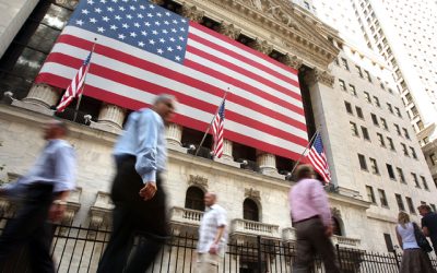 Bogații scot peste 20 mld. Dolari din fonduri! Vine avalanșa în industrie