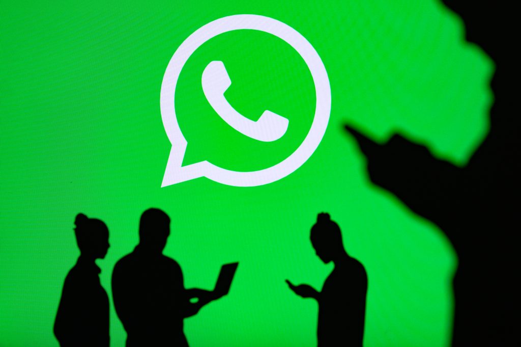 CE blochează Comisia Europeană: Taxarea AI pe WhatsApp nu e ok